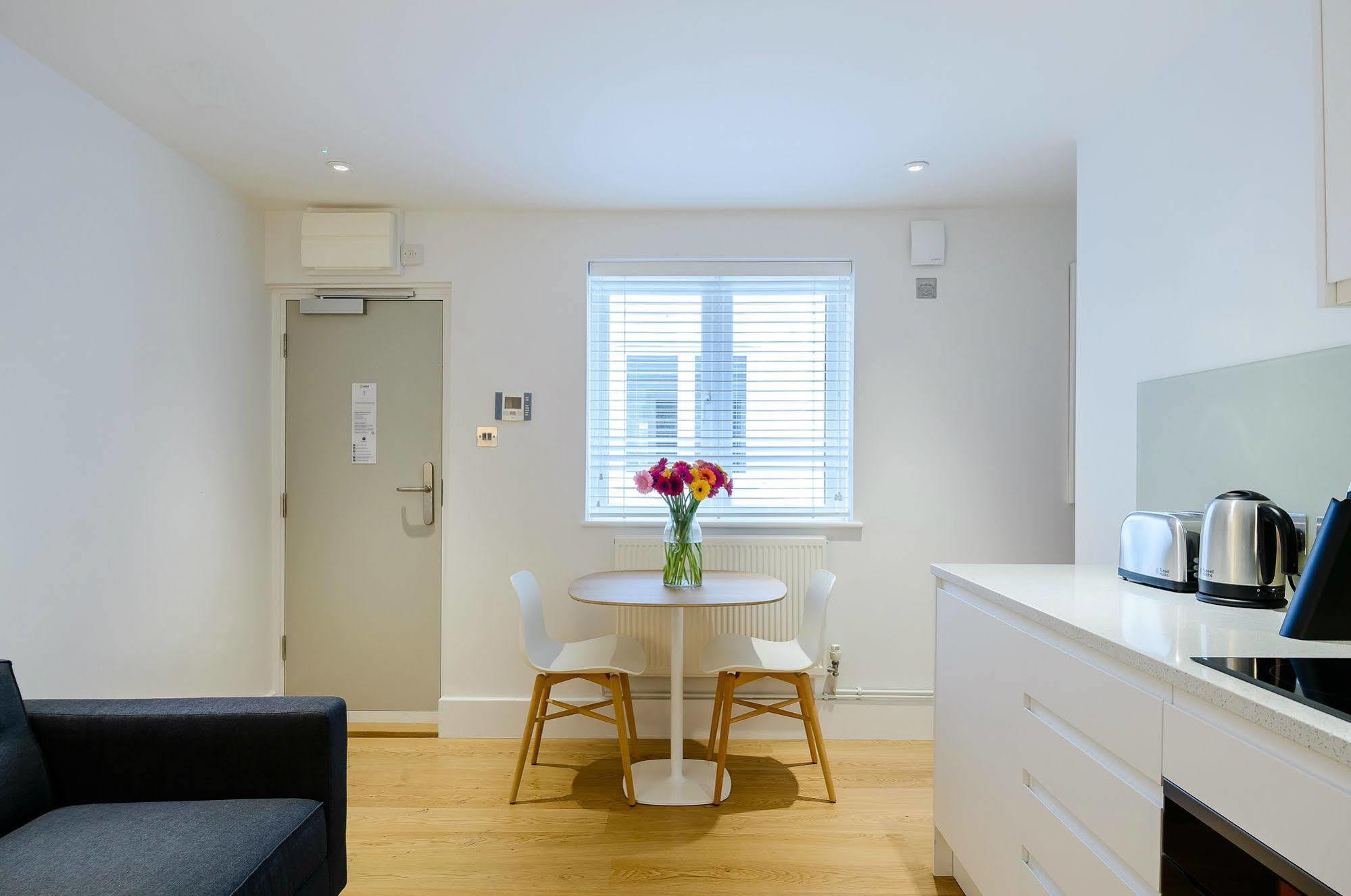 Native Fulham Lägenhet London Exteriör bild